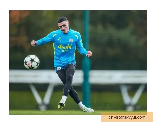 德布劳内明返意基地继续恢复训练